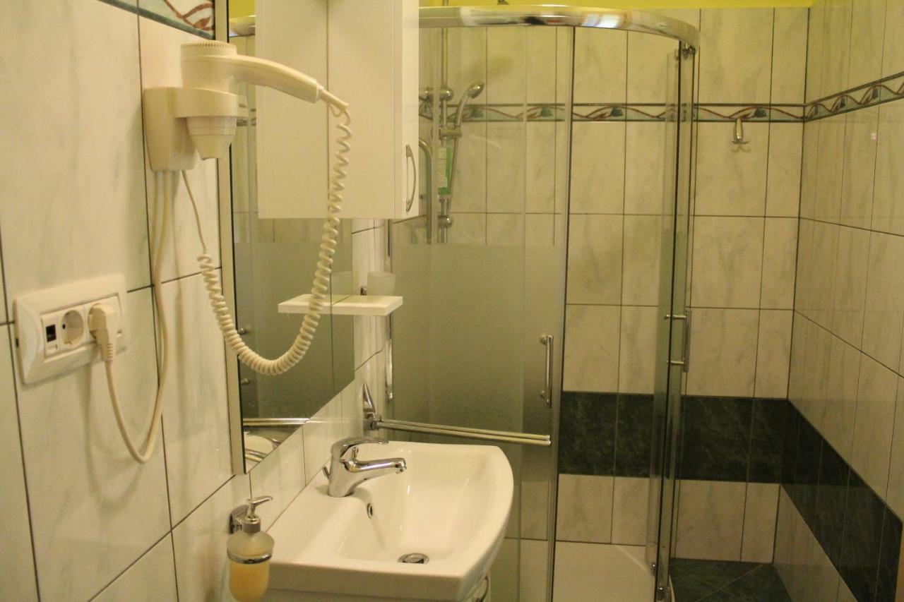 Primavera Omisalj Ngoại thất bức ảnh